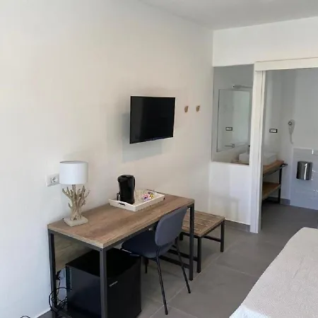 Frühstückspension Direttamente Sul Mare Da Antonino