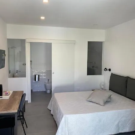 Frühstückspension Direttamente Sul Mare Da Antonino