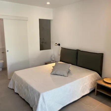 Direttamente Sul Mare Da Antonino Frühstückspension Mattinata