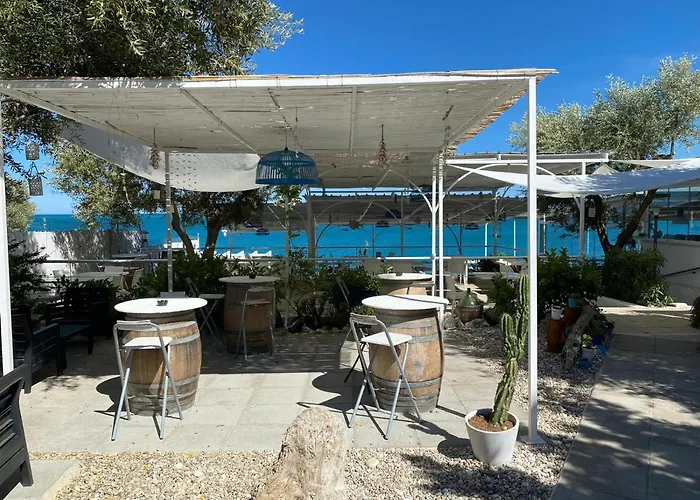 Direttamente Sul Mare Da Antonino לינה וארוחת בוקר מאטינאטה