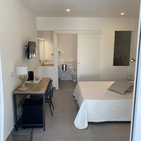 Bed and Breakfast Direttamente Sul Mare Da Antonino