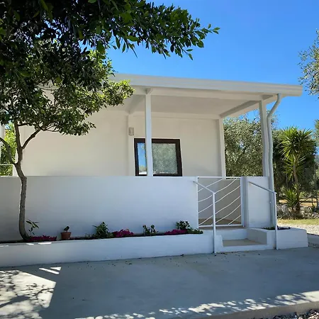 Direttamente Sul Mare Da Antonino Bed and Breakfast 4*