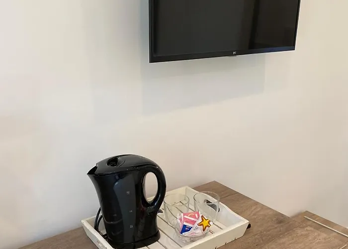 Direttamente Sul Mare Da Antonino ベッド・アンド・ブレックファスト 4*